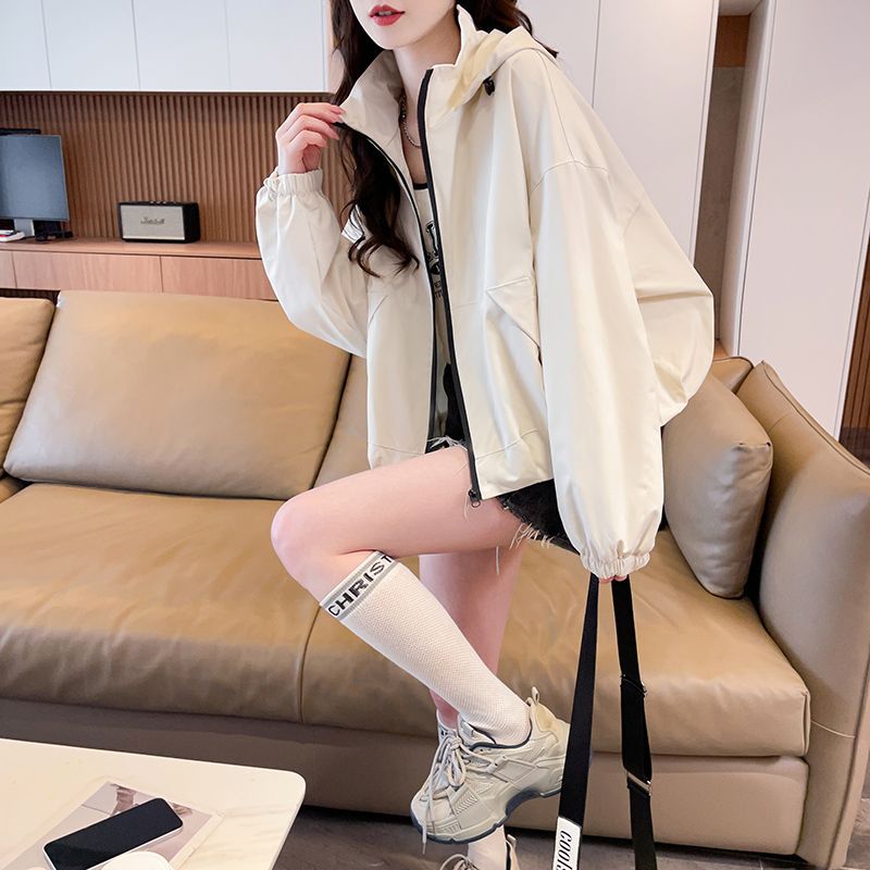 Chaqueta corta con capucha par - Italy Fashion Street reseña y precio